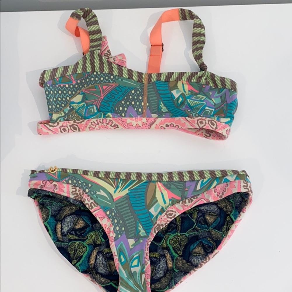 Maaji bathing suit REVERSIBLE fits size S